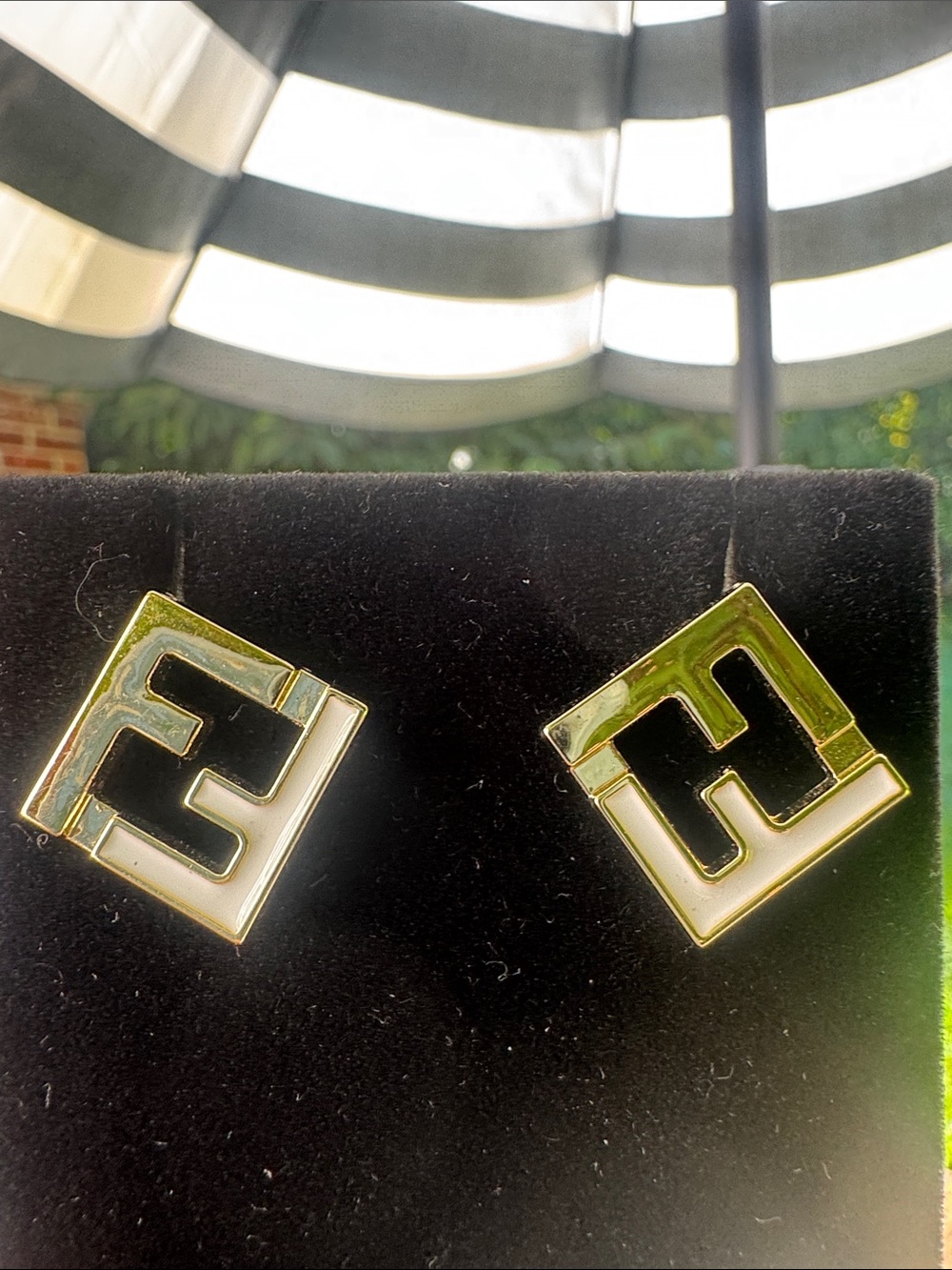 Earrings Gold-Tone / white enamel Stud Earrings